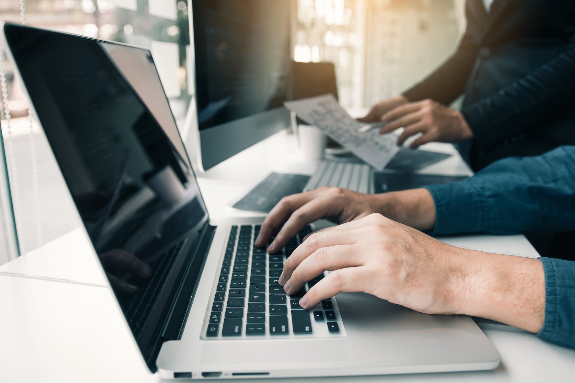 Czy Twojej firmie naprawdę potrzebna jest strona internetowa w 2025 roku?
